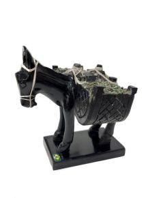 Escultura - Burro de Carga em Xisto com Cristais de Esmeralda – 15 cm - ID:5505
